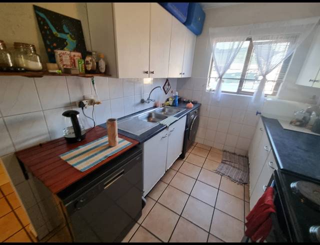2 BEDROOM APARTMENT FOR SALE IN GLENVISTA